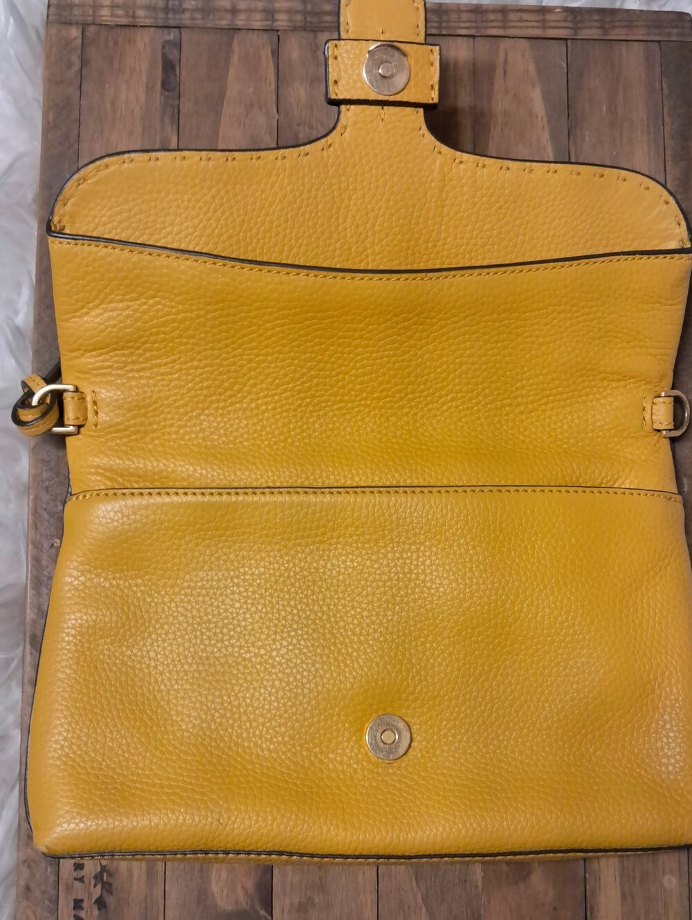 Tory Burch McGraw Yellow Pebbled Leather Crossbody Flap Bag Clutch - Picture 6 of 10